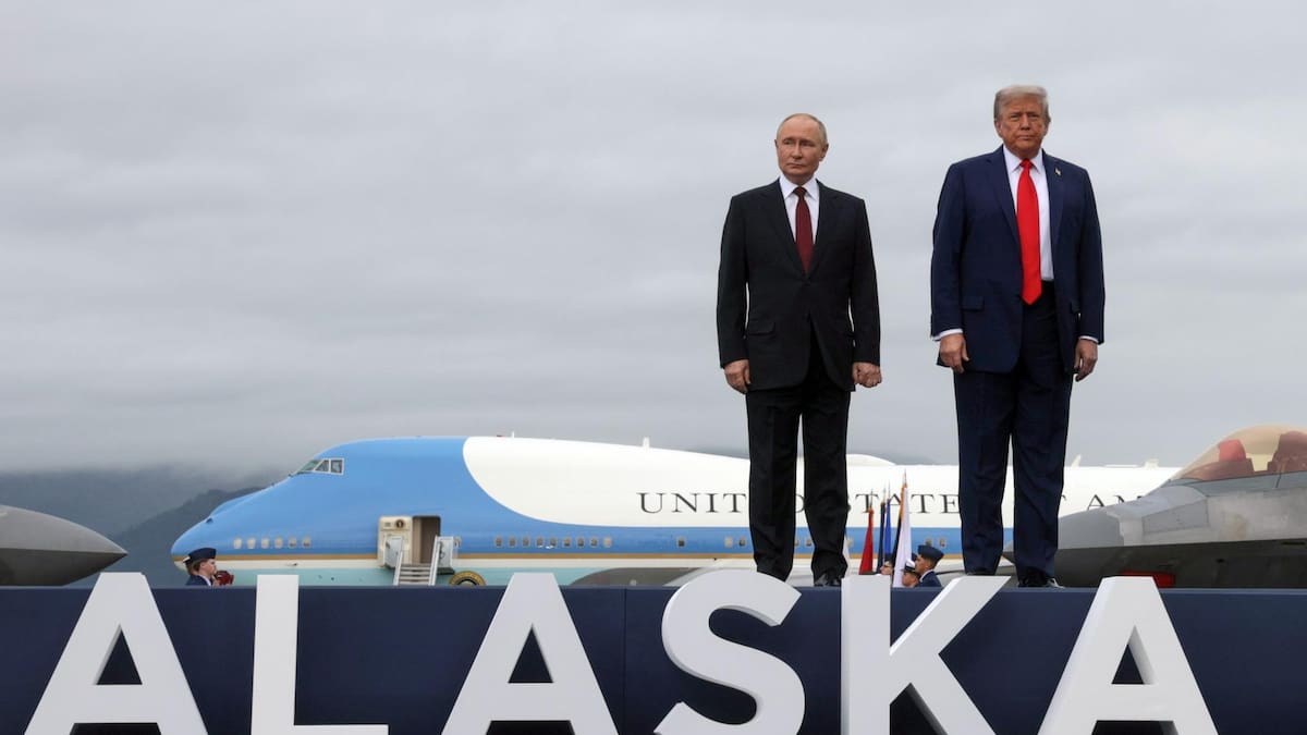 Portada: Trump, Putin y la «Bestia» en Alaska: el gesto simbólico que reaviva la historia de una venta millonaria